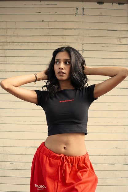 BLACK BABY TEE