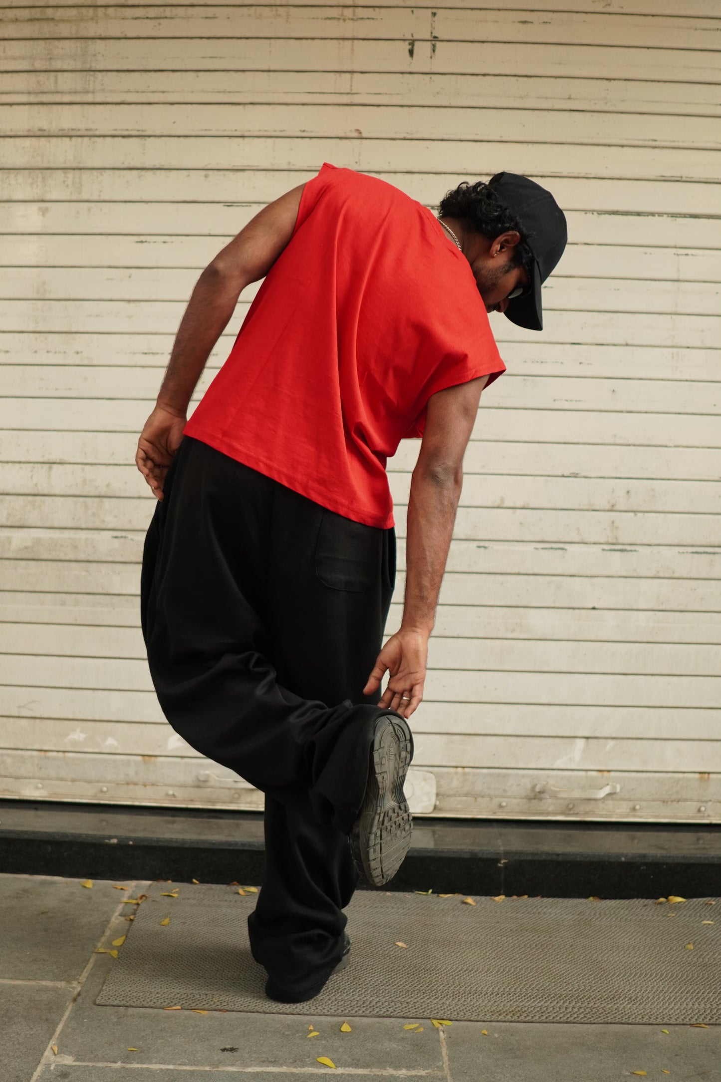 BLACK BAGGY TRACK PANTS