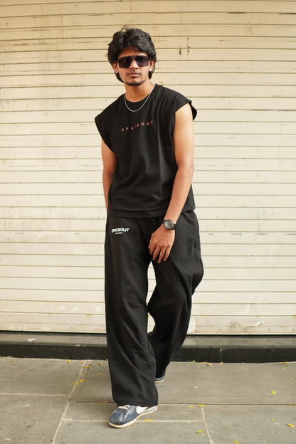 SPACEOUT BLACK BOXY FIT